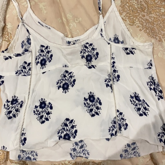 Aritzia Sunday best camisole - Picture 4 of 4